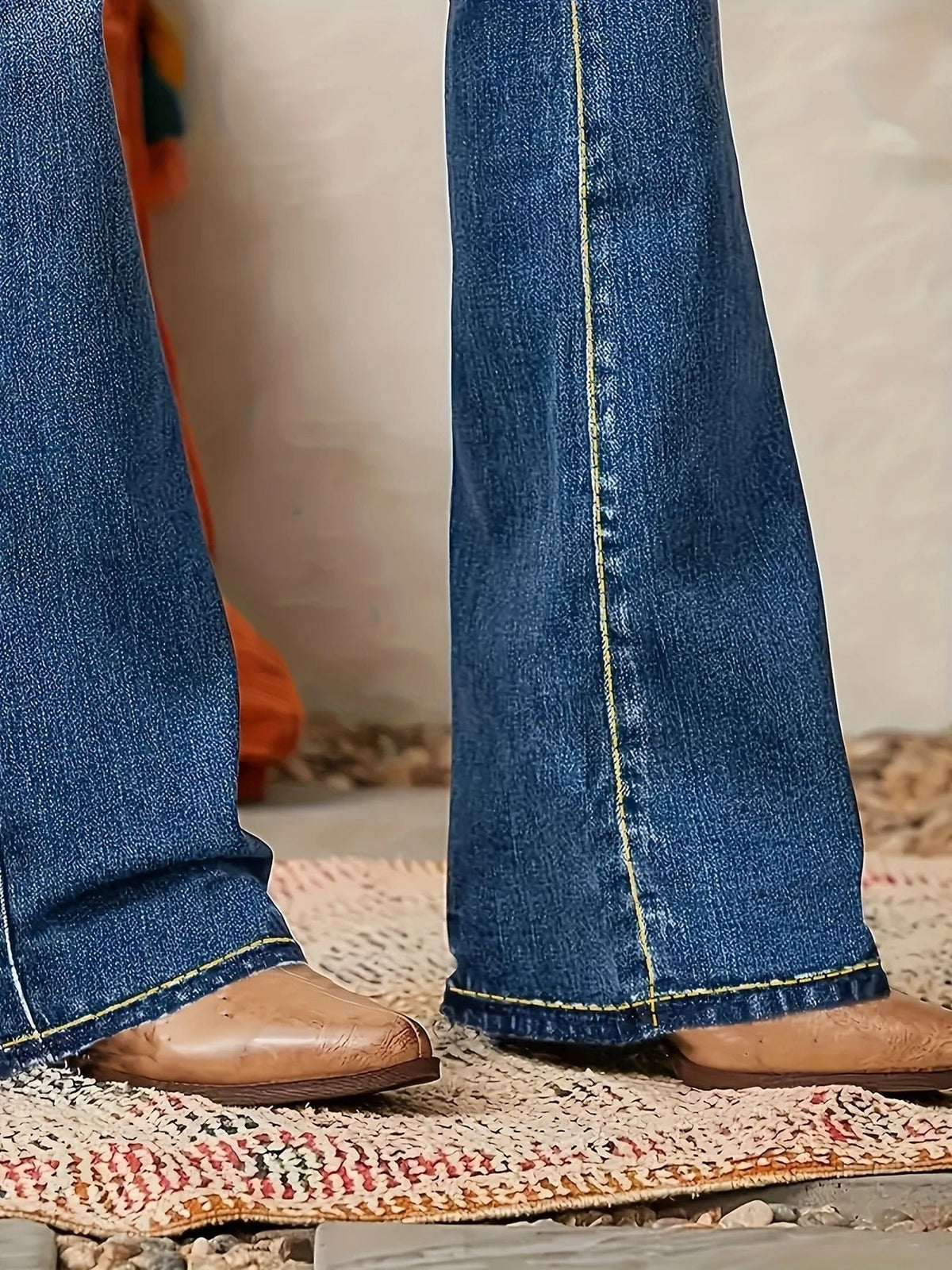 Sculpting High-Waist Flare Jeans