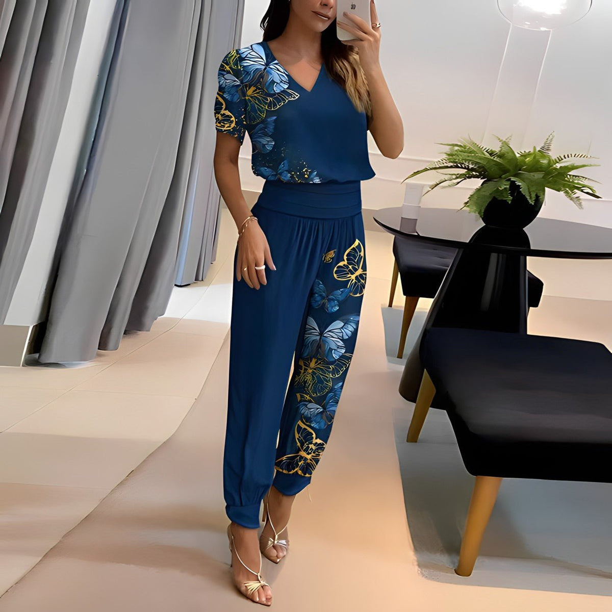Geometric Print Wide-Leg Pants and V-Neck Top Set